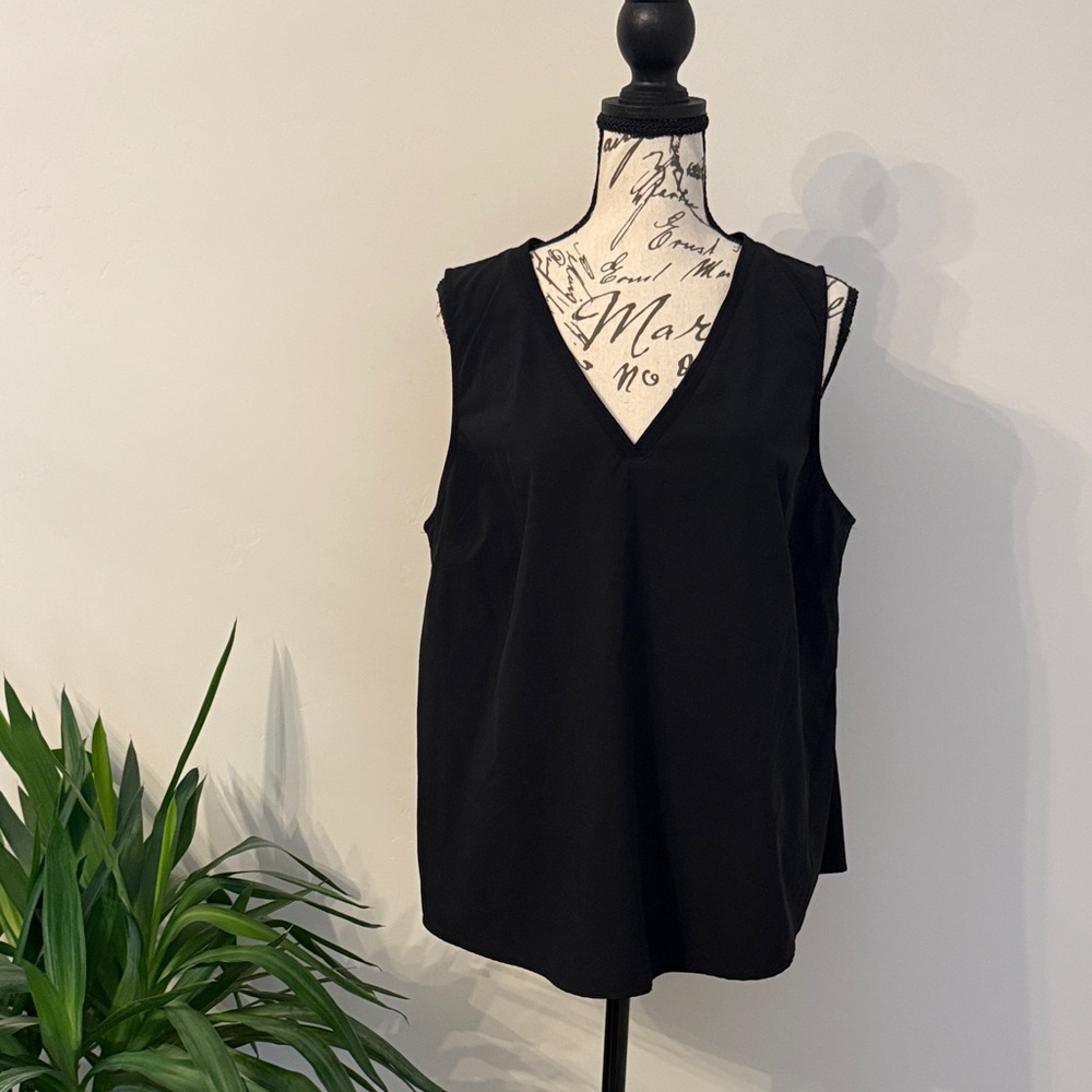 a new day Black Sleeveless V-Neck Tank Top